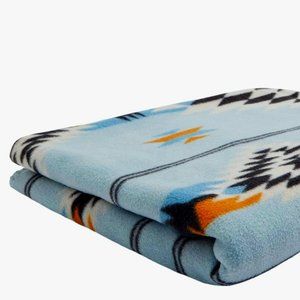 Slowtide Polyester Fleece Blanket NWT